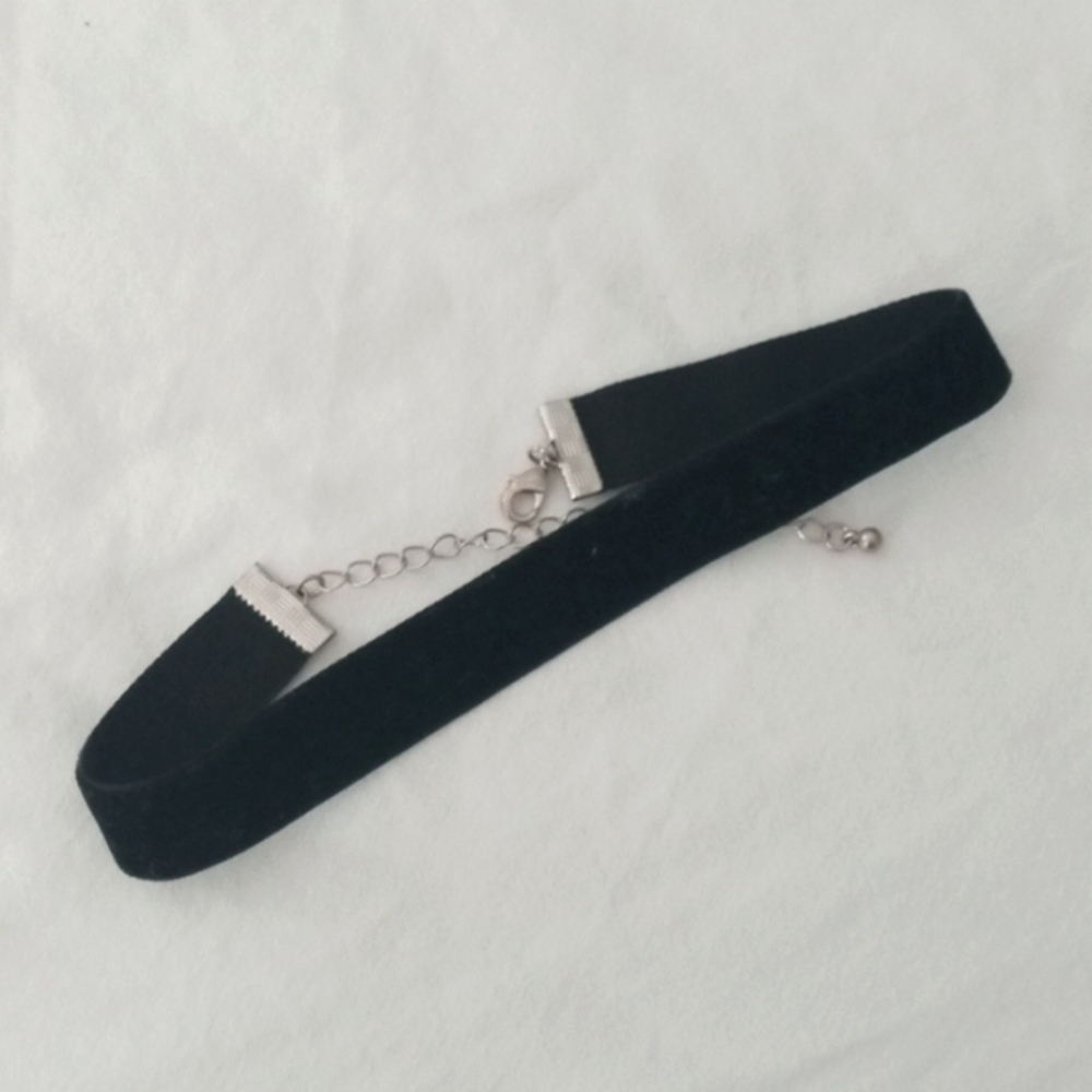 Black Velvet Choker